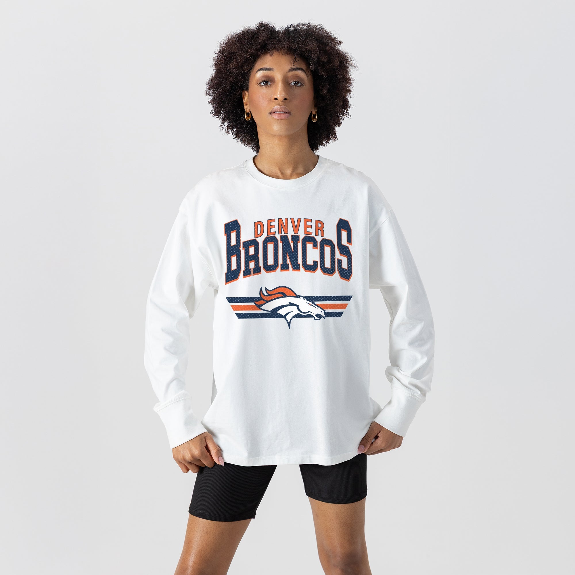 DENVER BRONCOS SWIFT STRIKE ESSENTIAL RELAXED FIT LONG SLEEVE TEE