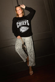 KANSAS CITY CHIEFS BOLD AMBITION OVERSIZED LONG SLEEVE TEE