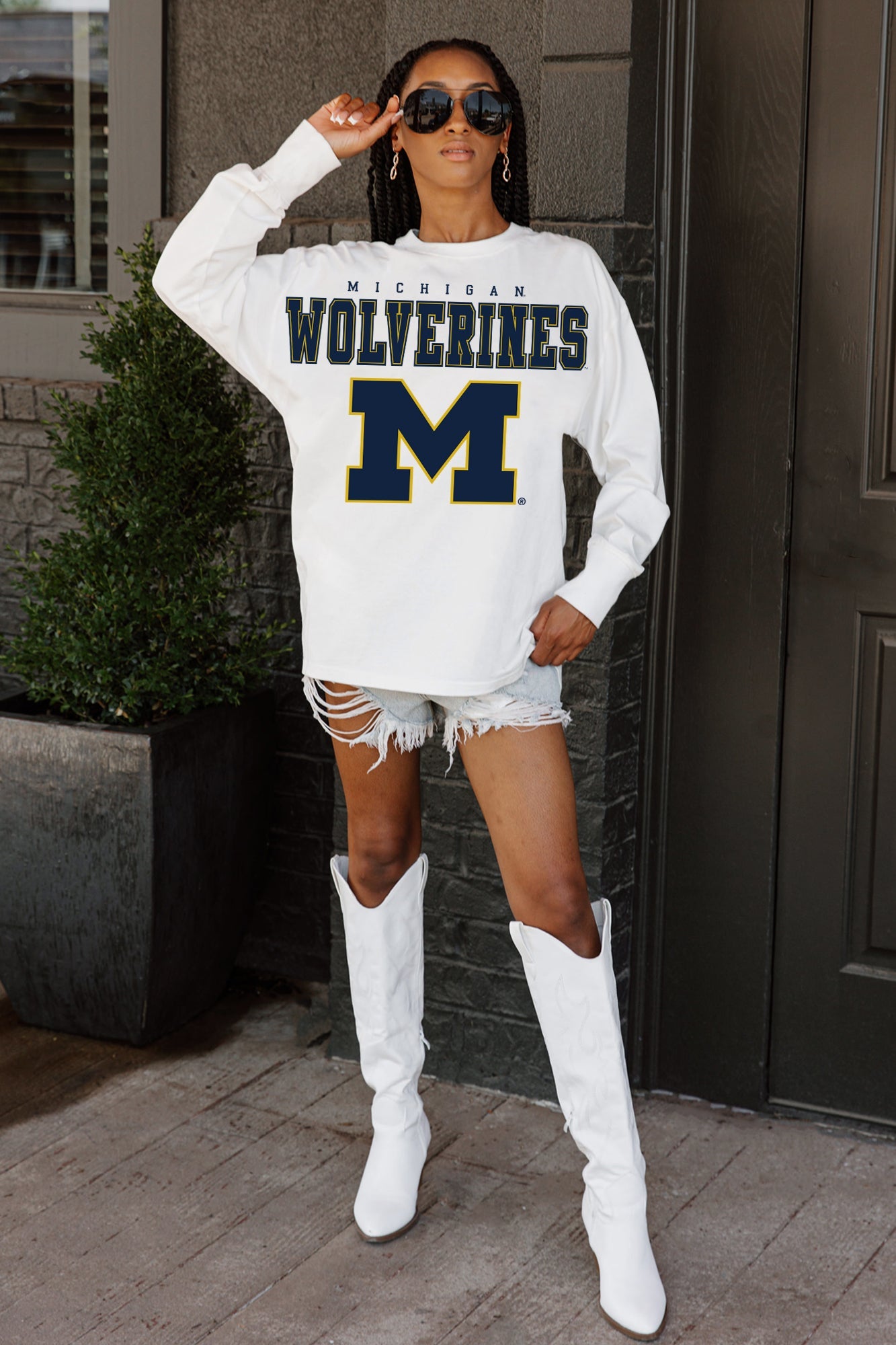 MICHIGAN WOLVERINES BIG GOALS OVERSIZED LONG SLEEVE TEE - Styled Look | Gameday Couture - SOHO