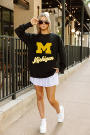 MICHIGAN WOLVERINES HONOR ROLL ESSENTIAL RELAXED FIT LONG SLEEVE TEE