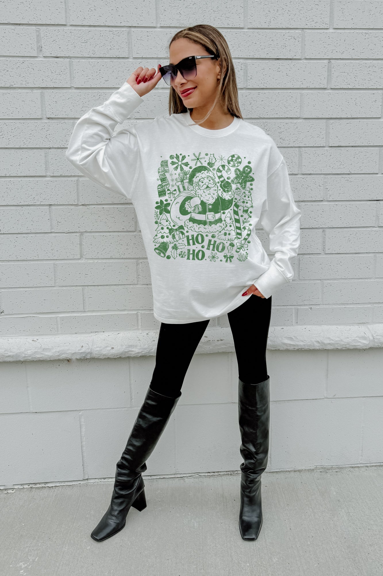 MISTLETOE MOOD CLASSIC LONG SLEEVE TEE