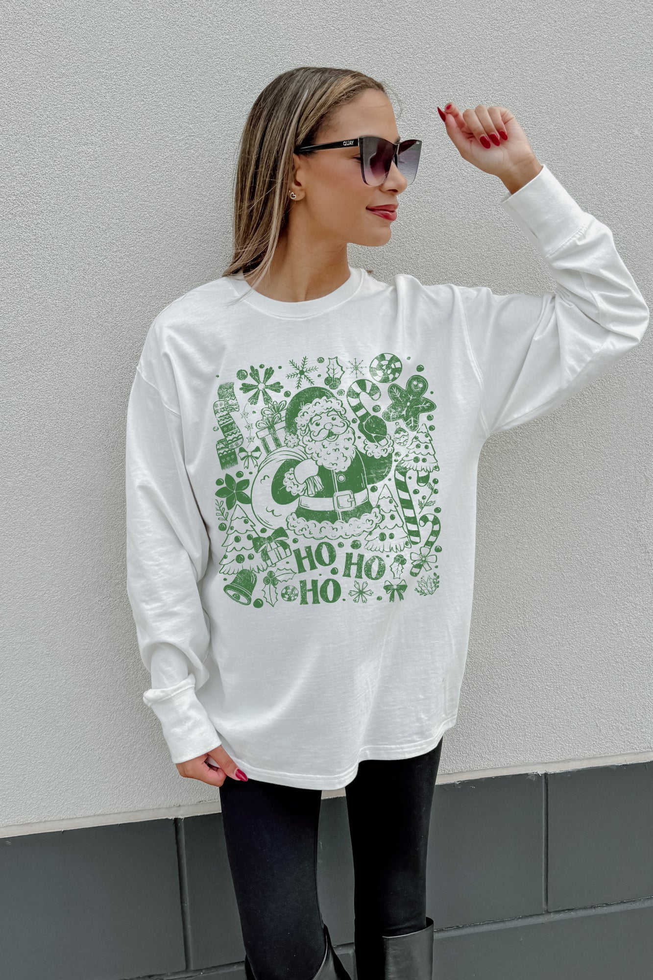 MISTLETOE MOOD CLASSIC LONG SLEEVE TEE