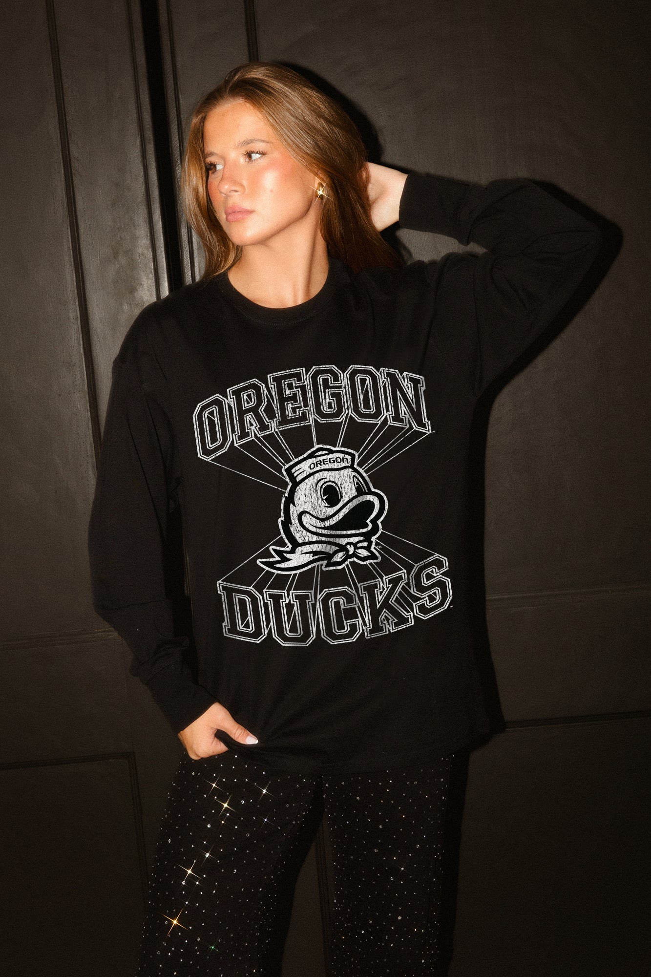OREGON DUCKS SPOTLIGHT ESSENTIAL RELAXED FIT LONG SLEEVE TEE