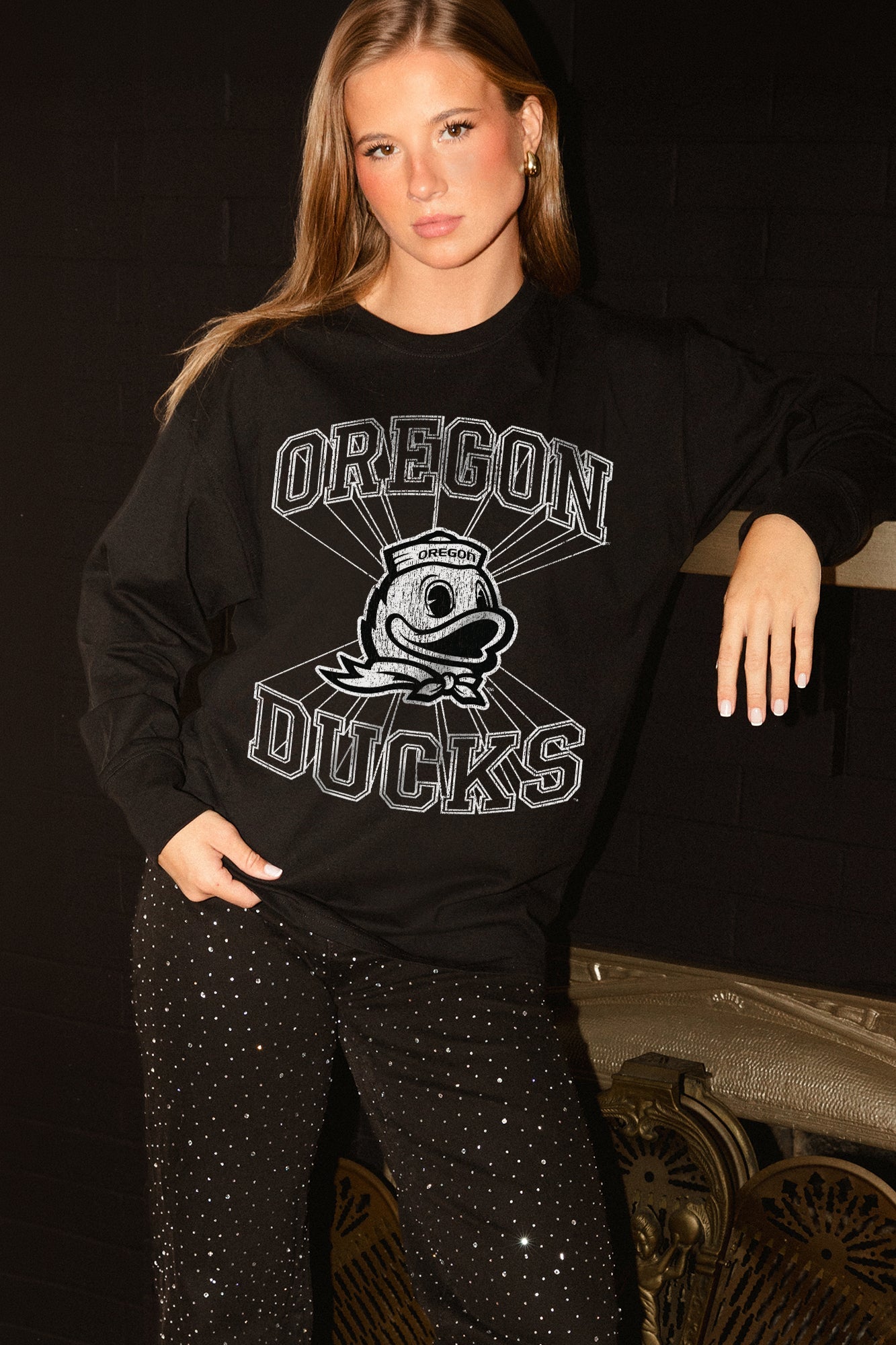 OREGON DUCKS SPOTLIGHT ESSENTIAL RELAXED FIT LONG SLEEVE TEE
