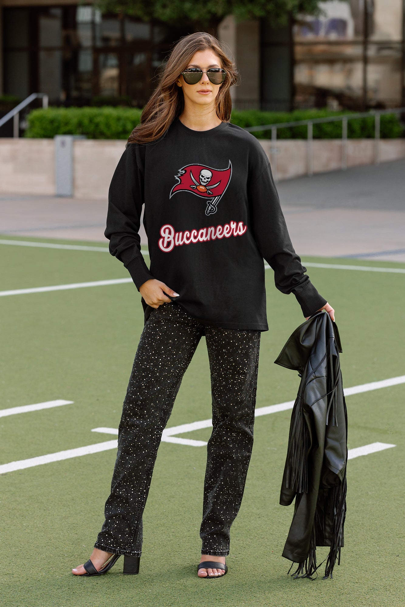TAMPA BAY BUCCANEERS HONOR ROLL ESSENTIAL RELAXED FIT LONG SLEEVE TEE