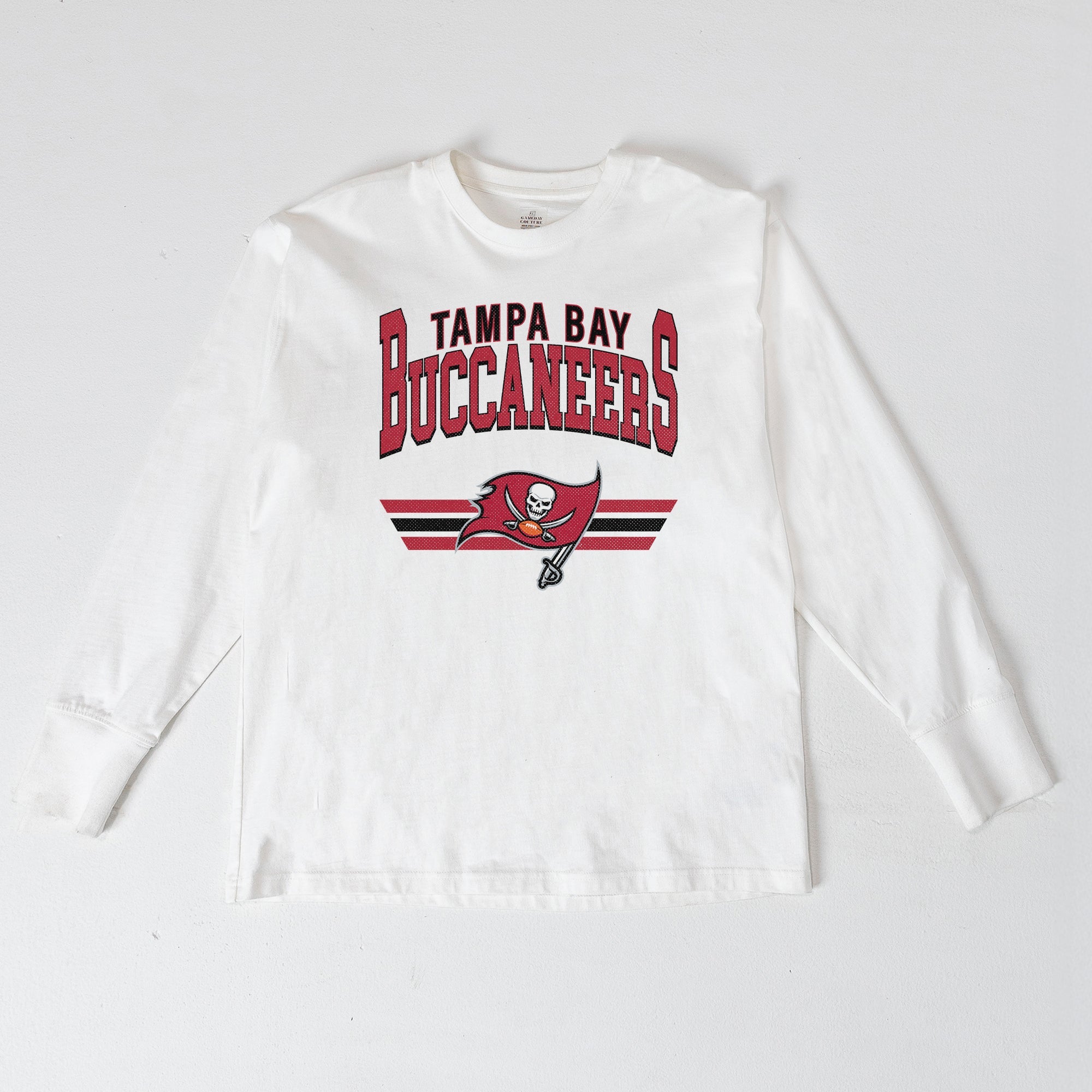 TAMPA BAY BUCCANEERS SWIFT STRIKE ESSENTIAL RELAXED FIT LONG SLEEVE TEE