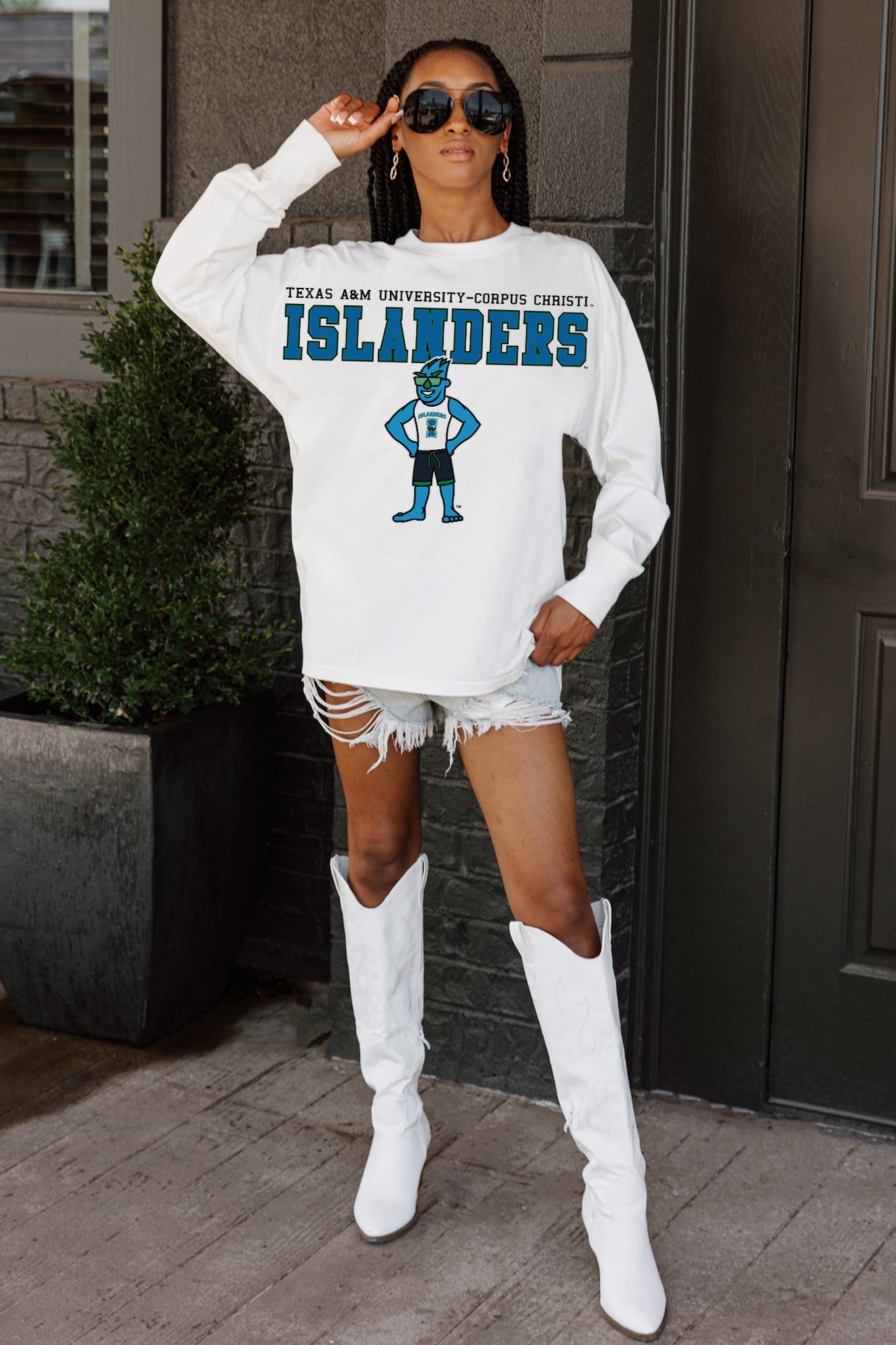 TEXAS A&M-CORPUS CHRISTI ISLANDERS BIG GOALS OVERSIZED LONG SLEEVE TEE WITH RIBBED NECKLINE AND CUFFS