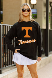 TENNESSEE VOLUNTEERS HONOR ROLL ESSENTIAL RELAXED FIT LONG SLEEVE TEE