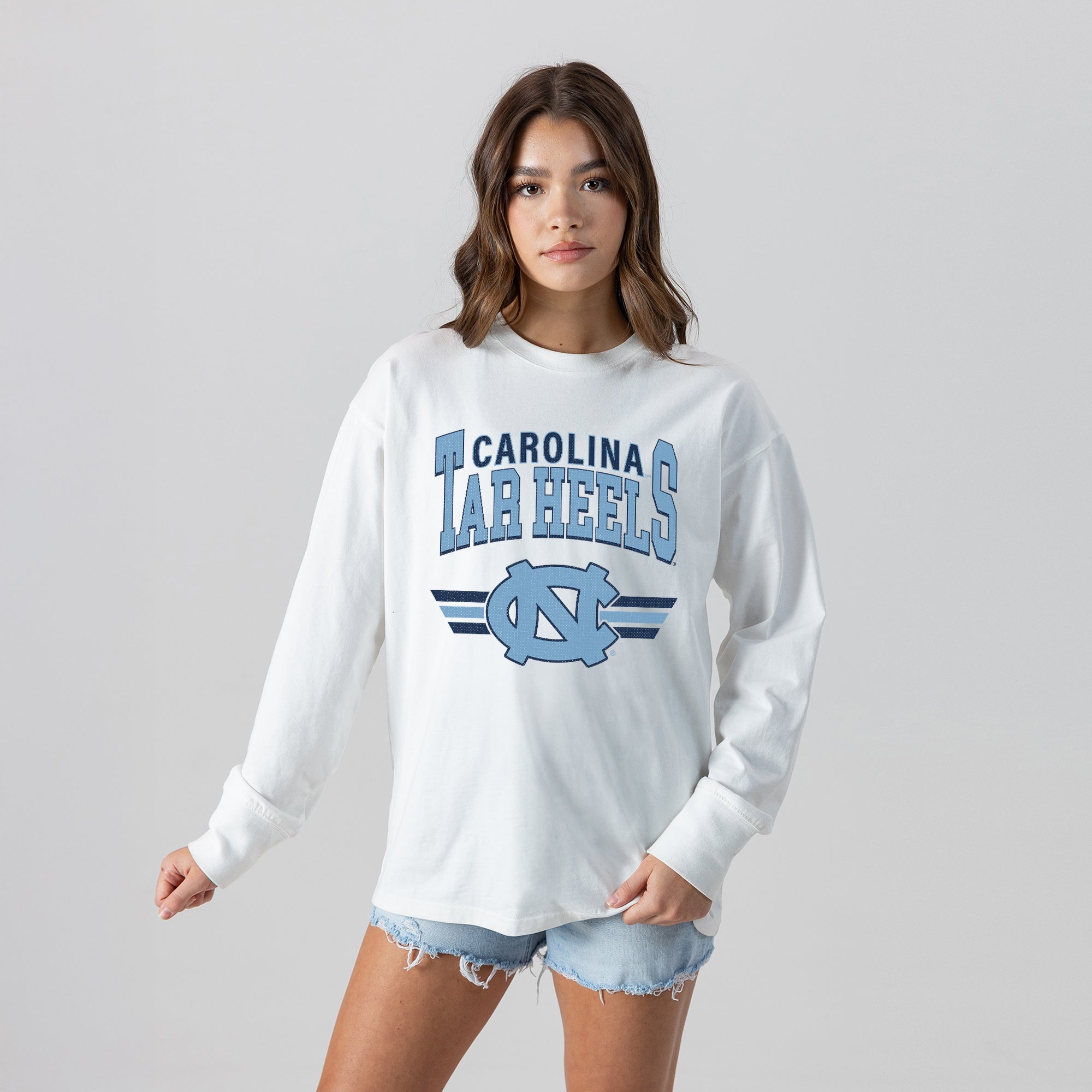 NORTH CAROLINA TAR HEELS SWIFT STRIKE ESSENTIAL RELAXED FIT LONG SLEEVE TEE