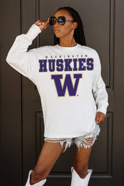 WASHINGTON HUSKIES BIG GOALS OVERSIZED LONG SLEEVE TEE WITH RIBBED NECKLINE AND CUFFS