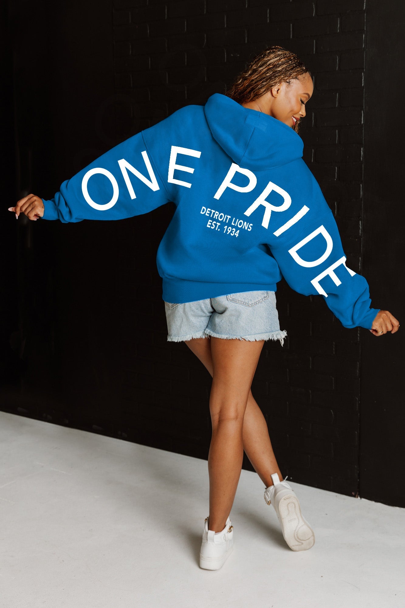 DETROIT LIONS NEVER STOP OVERSIZED PREMIUM WEIGHT HOODIE