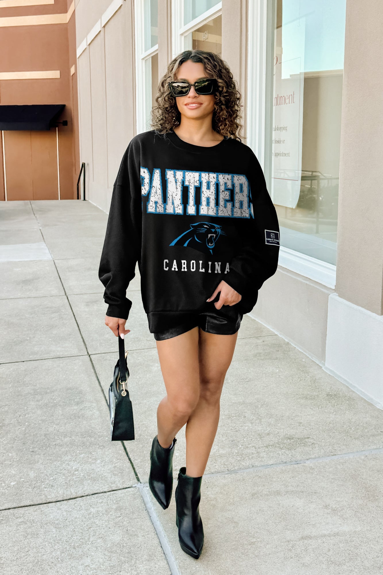CAROLINA PANTHERS LEVEL UP BLACK LABEL PREMIUM FLEECE CREW SWEATSHIRT