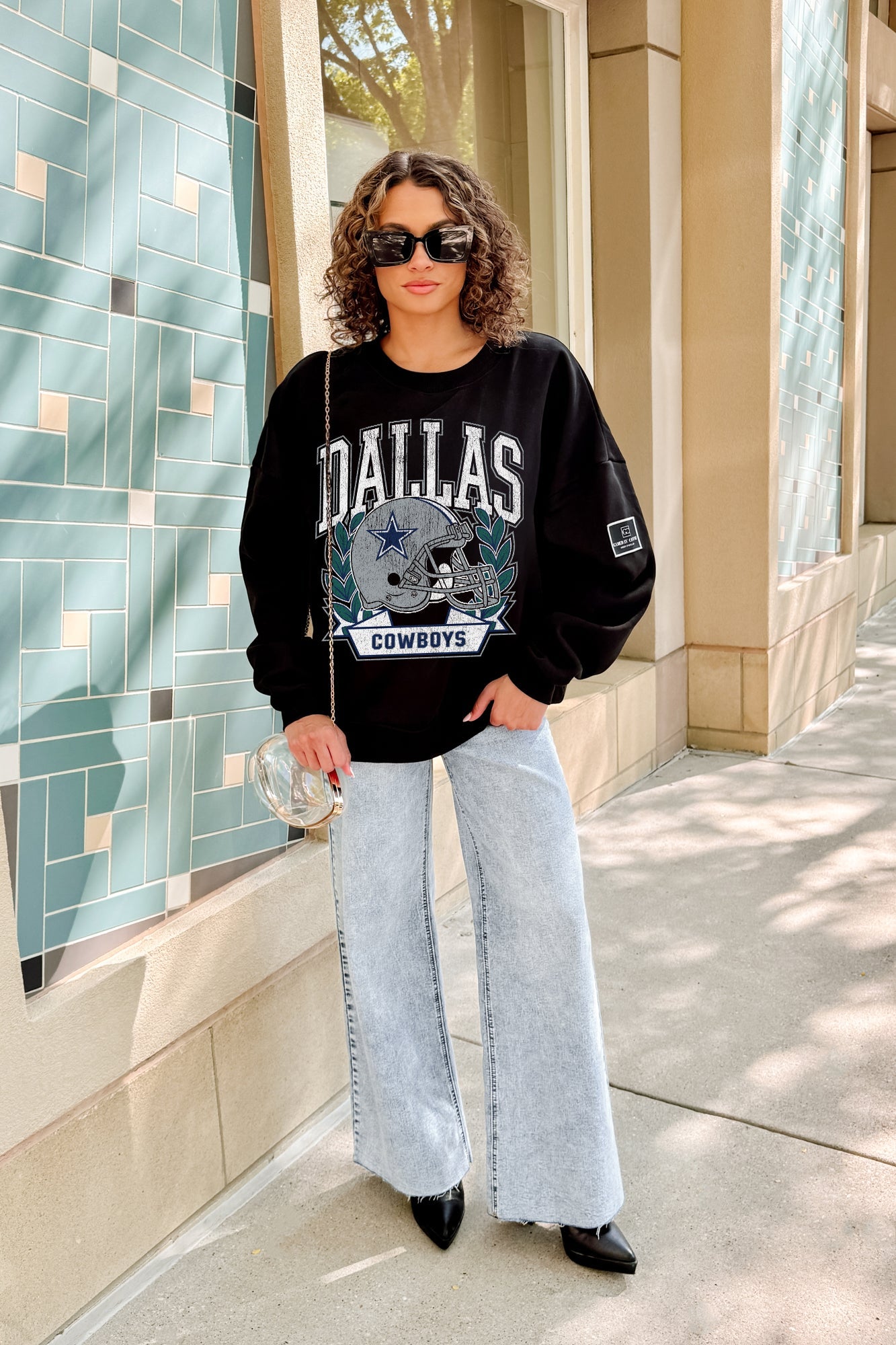 DALLAS COWBOYS VICTORY LANE BLACK LABEL PREMIUM FLEECE CREW SWEATSHIRT