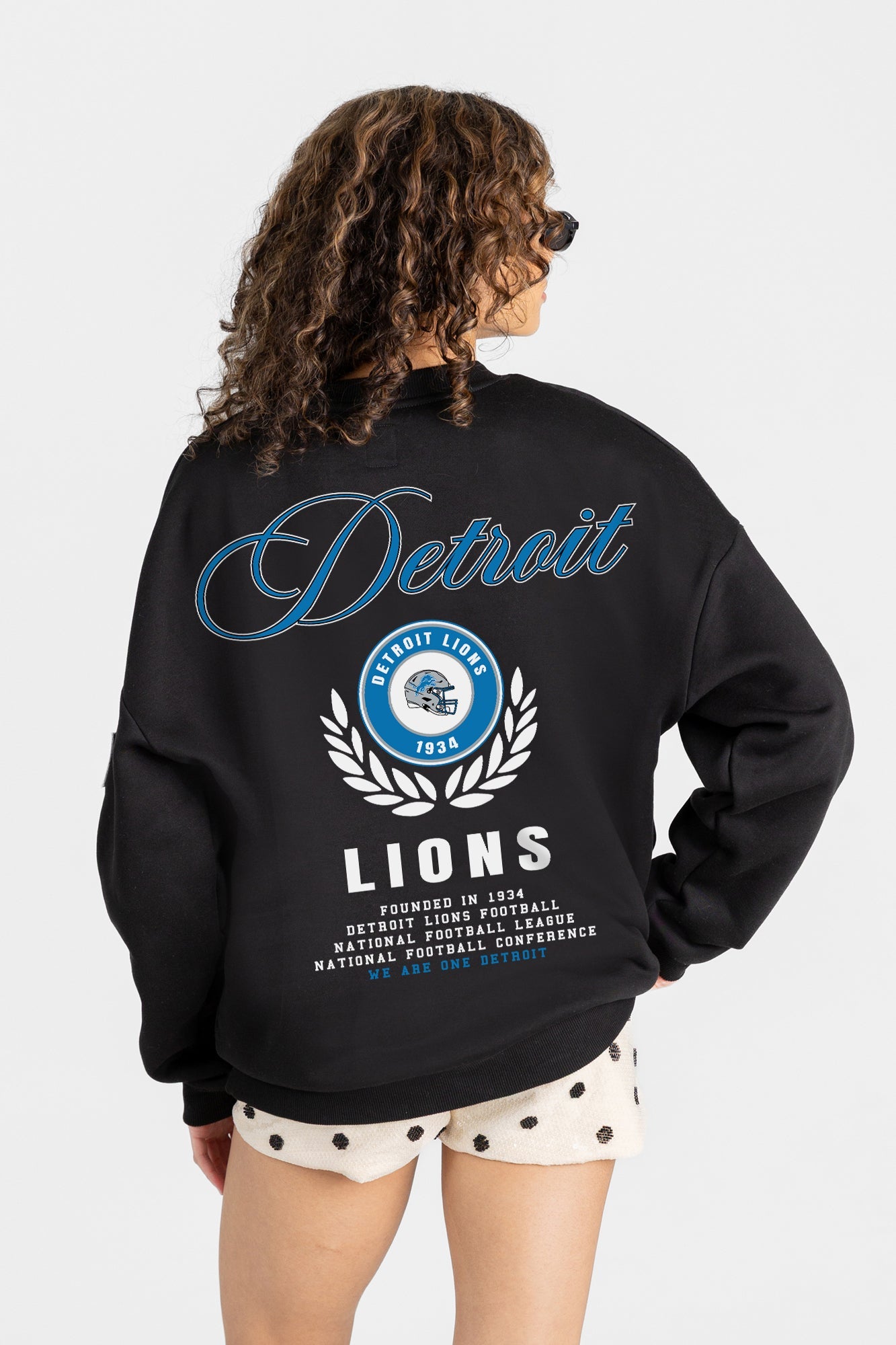 DETROIT LIONS CLASSIC CHARM BLACK LABEL PREMIUM FLEECE DROP SHOULDER CREWNECK