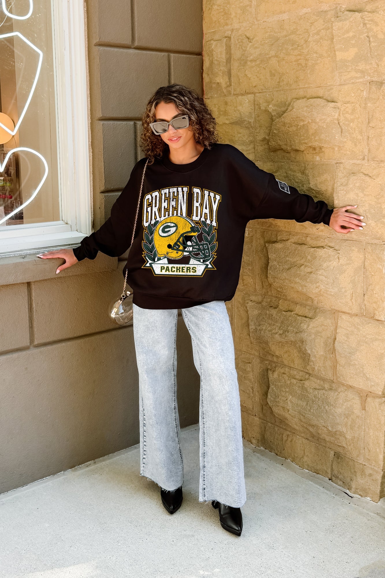 GREEN BAY PACKERS VICTORY LANE BLACK LABEL PREMIUM FLEECE CREW SWEATSHIRT