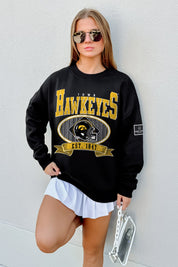 IOWA HAWKEYES BOLD CHEERS BLACK LABEL PREMIUM FLEECE CREW SWEATSHIRT