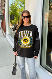 IOWA HAWKEYES VICTORY LANE BLACK LABEL PREMIUM FLEECE CREW SWEATSHIRT