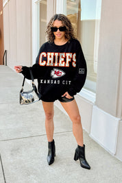 KANSAS CITY CHIEFS LEVEL UP BLACK LABEL PREMIUM FLEECE CREW SWEATSHIRT