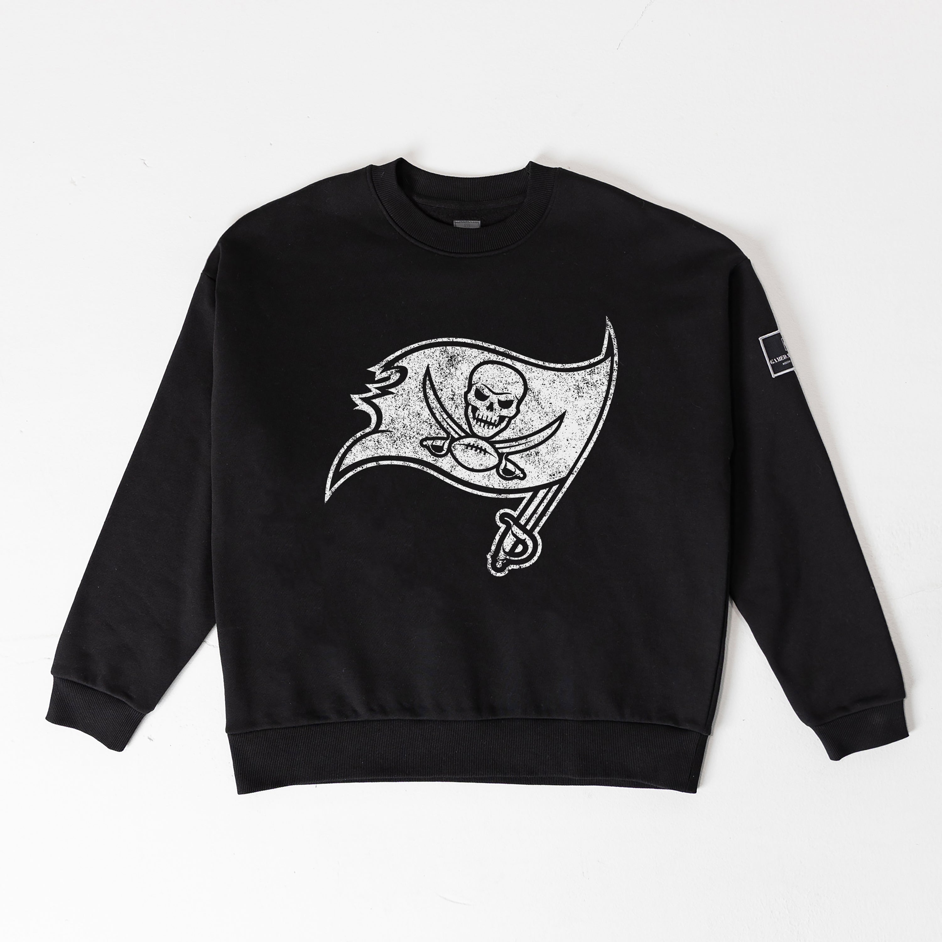 TAMPA BAY BUCCANEERS BOLD MOVE BLACK LABEL PREMIUM FLEECE DROP SHOULDER CREWNECK