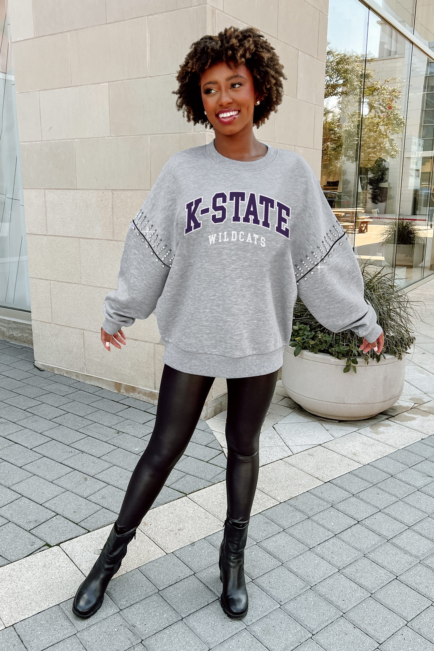 KANSAS STATE WILDCATS COMPETITIVE EDGE FLEECE PULLOVER WITH JEWEL SLEEVE EMBELLISHMENTS