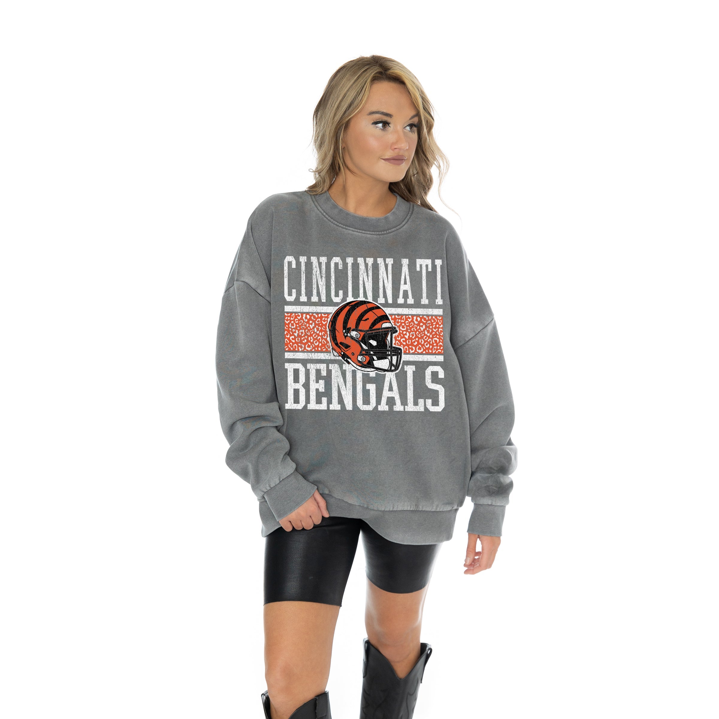 CINCINNATI BENGALS IN THE WILD VINTAGE WASH OVERSIZED CREWNECK FLEECE