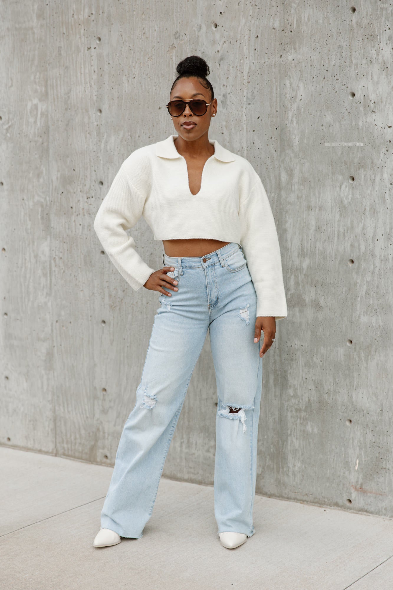 CHEYENNE V-NECK COLLAR WITH DROP SHOULDER SWEATER IN IVORY