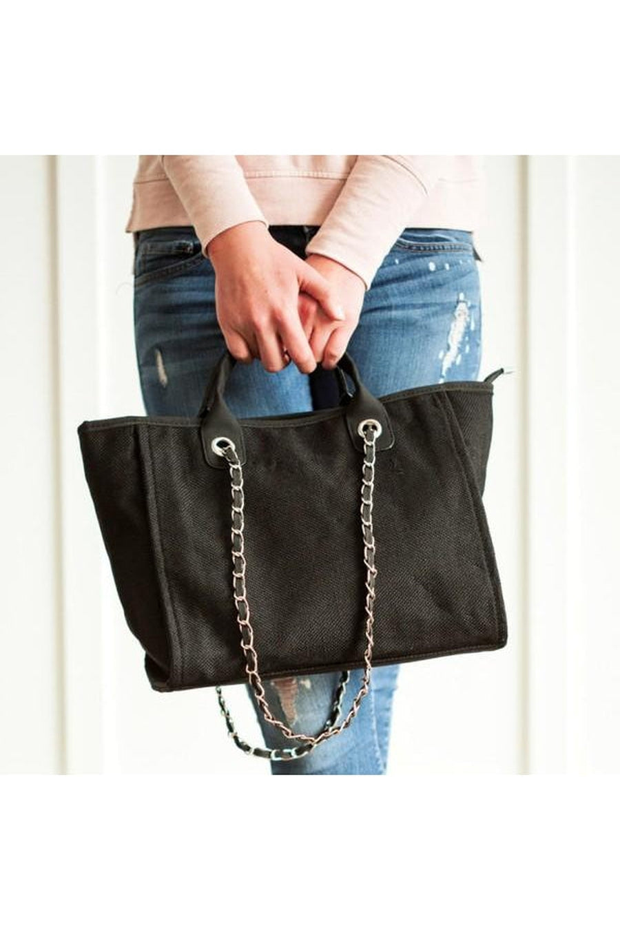 THE "LIVIA" WOVEN TOTE BAG IN BLACK