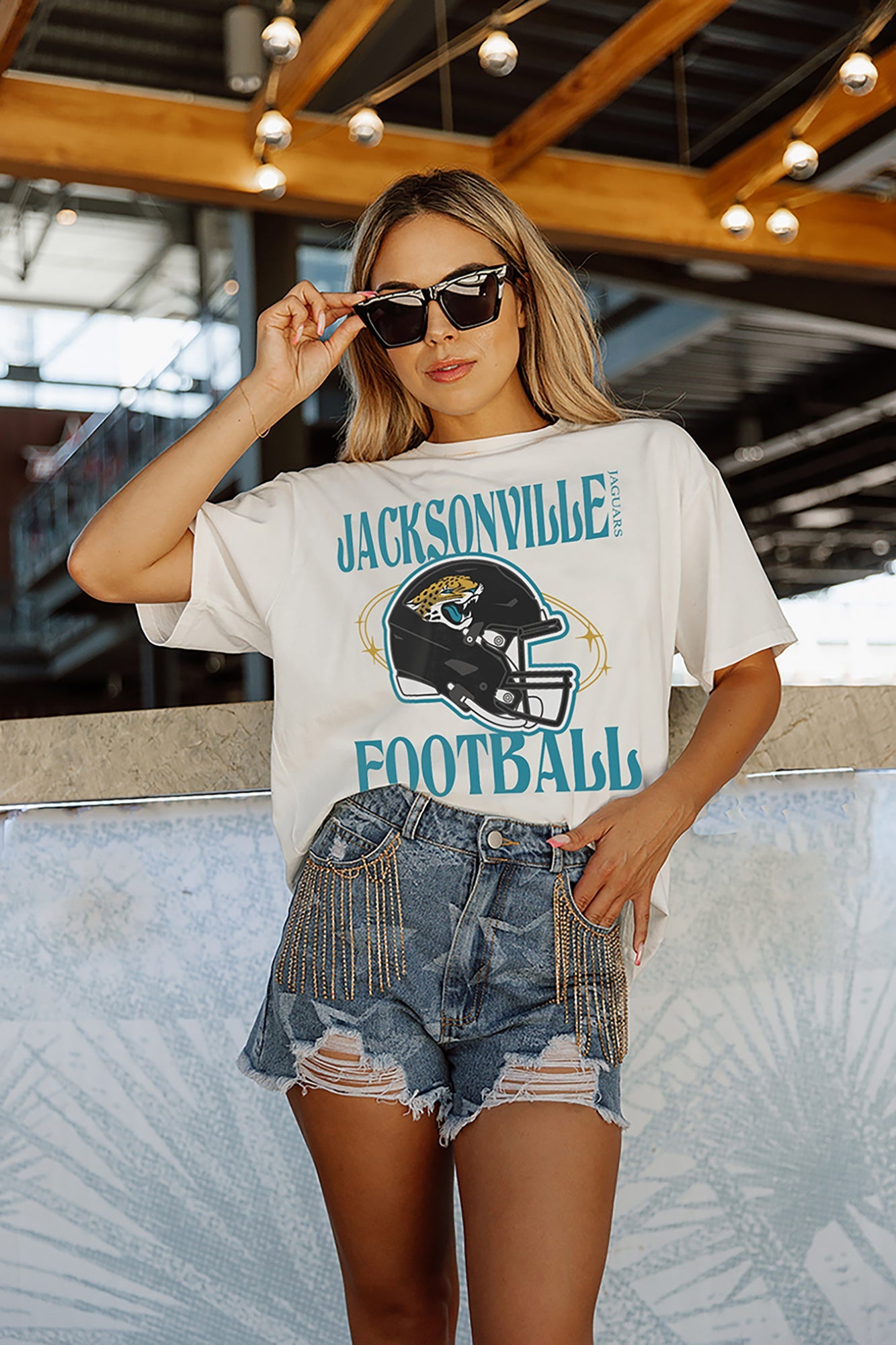 JACKSONVILLE JAGUARS VICTORIOUS VIXEN SHORT SLEEVE FLOWY TEE