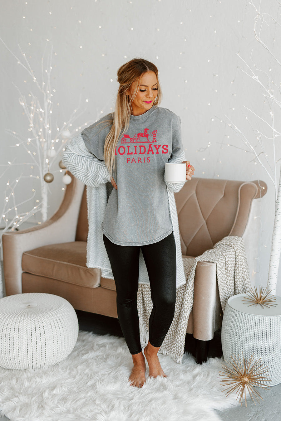 HOLIDAY CHIC FADED WASH PULLOVER IN GREY