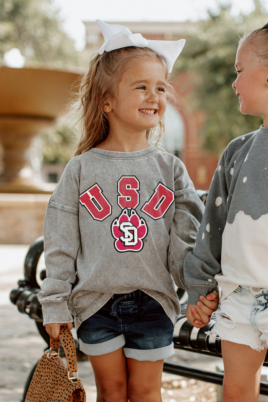 SOUTH DAKOTA COYOTES Kid's Faded-Wash Pullover