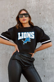DETROIT LIONS AUTOMATIC DOWN LIGHTWEIGHT SPORTY TOP WITH STRIPED SLEEVE DETAIL
