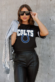 INDIANAPOLIS COLTS AUTOMATIC DOWN LIGHTWEIGHT SPORTY TOP WITH STRIPED SLEEVE DETAIL