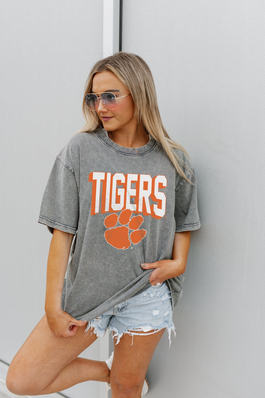 CLEMSON TIGERS SOLID DEFENSE OVERSIZED CREWNECK TEE
