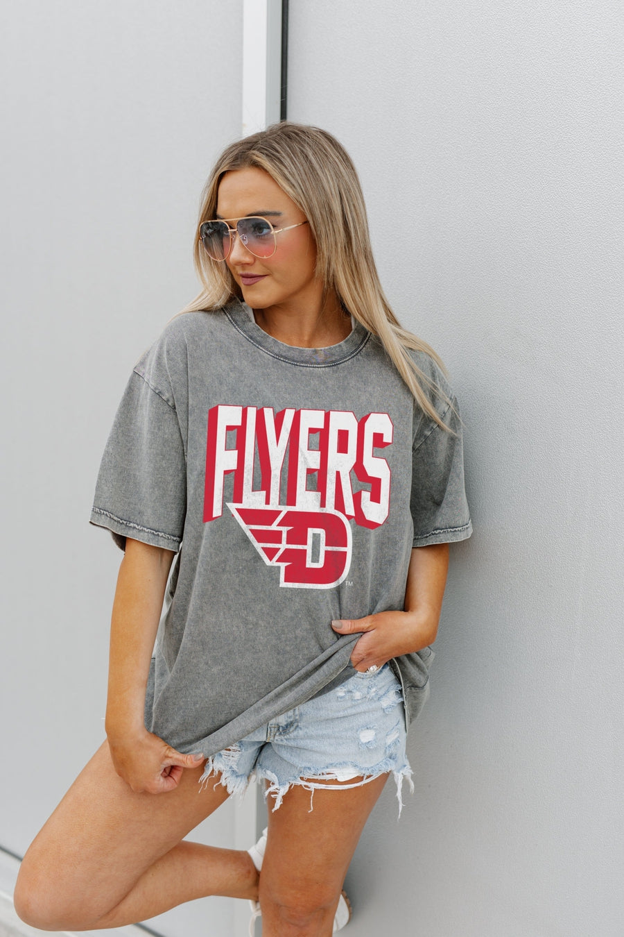 DAYTON FLYERS SOLID DEFENSE OVERSIZED CREWNECK TEE