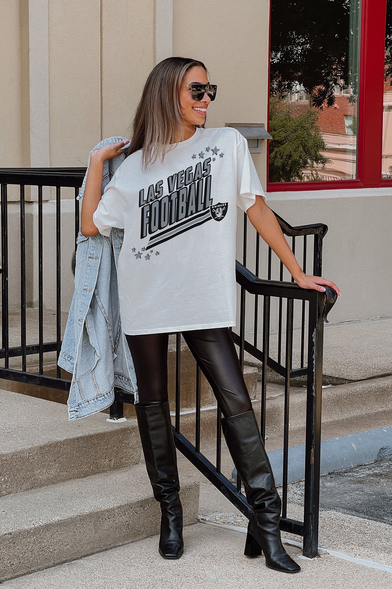 LAS VEGAS RAIDERS COMING IN HOT OVERSIZED CREWNECK TEE