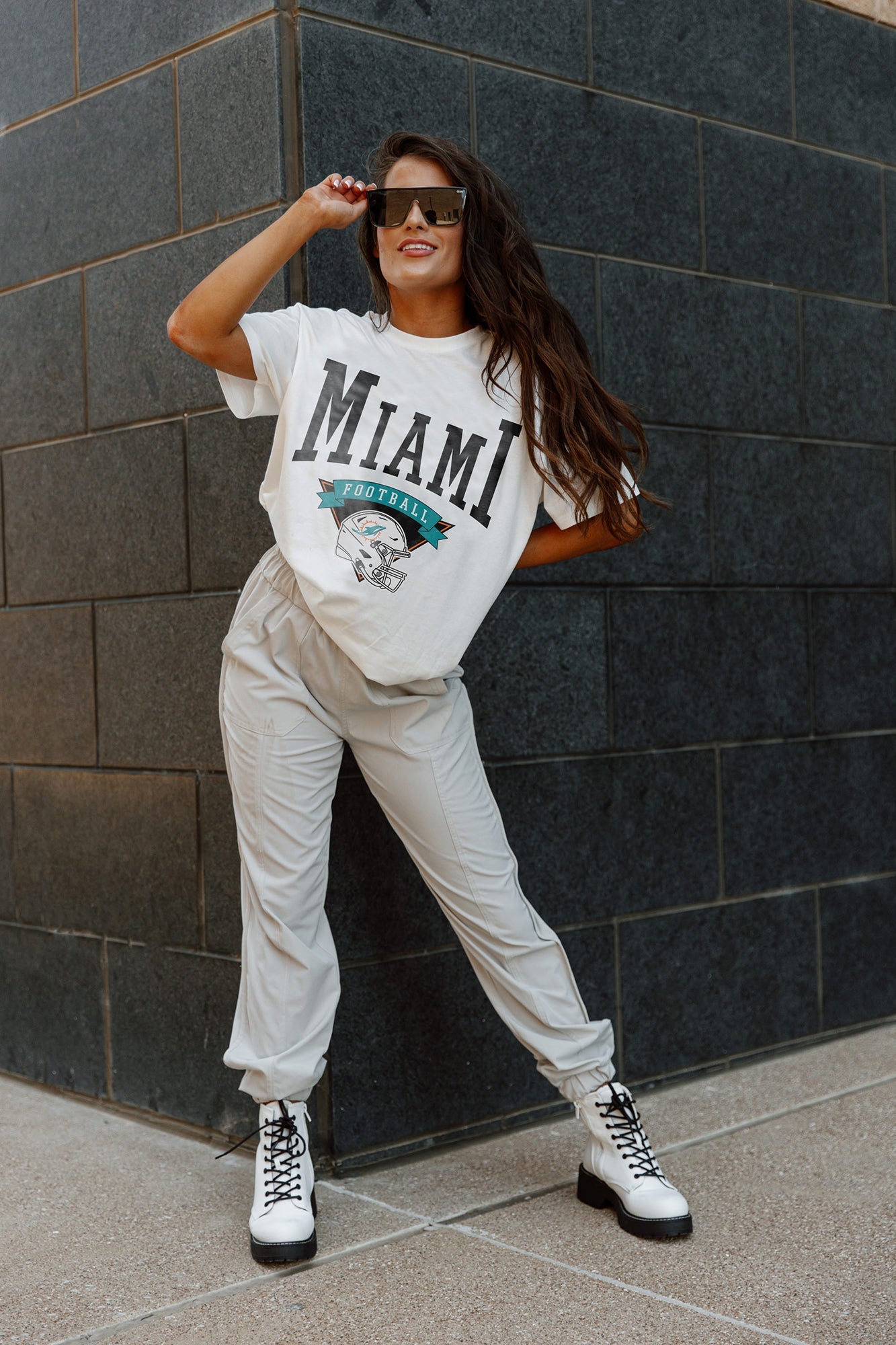 MIAMI DOLPHINS ENFORCER RELAXED FIT SHORT SLEEVE CREWNECK TEE