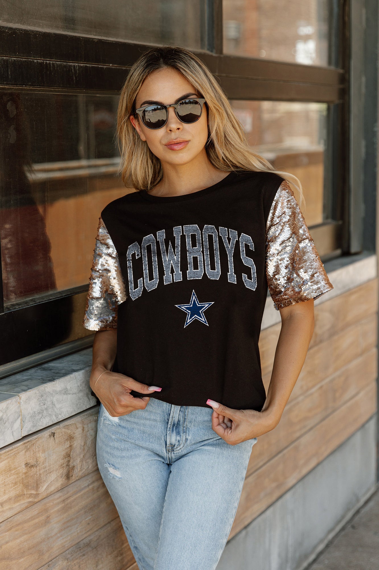 DALLAS COWBOYS GL SHORT SLEEVE TOP WITH LINED FLIP-SEQUIN SLEEVES