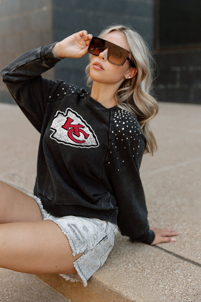 KANSAS CITY CHIEFS COUTURE CREW FRENCH TERRY VINTAGE WASH STUDDED SHOULDER DETAIL LONG SLEEVE PULLOVER
