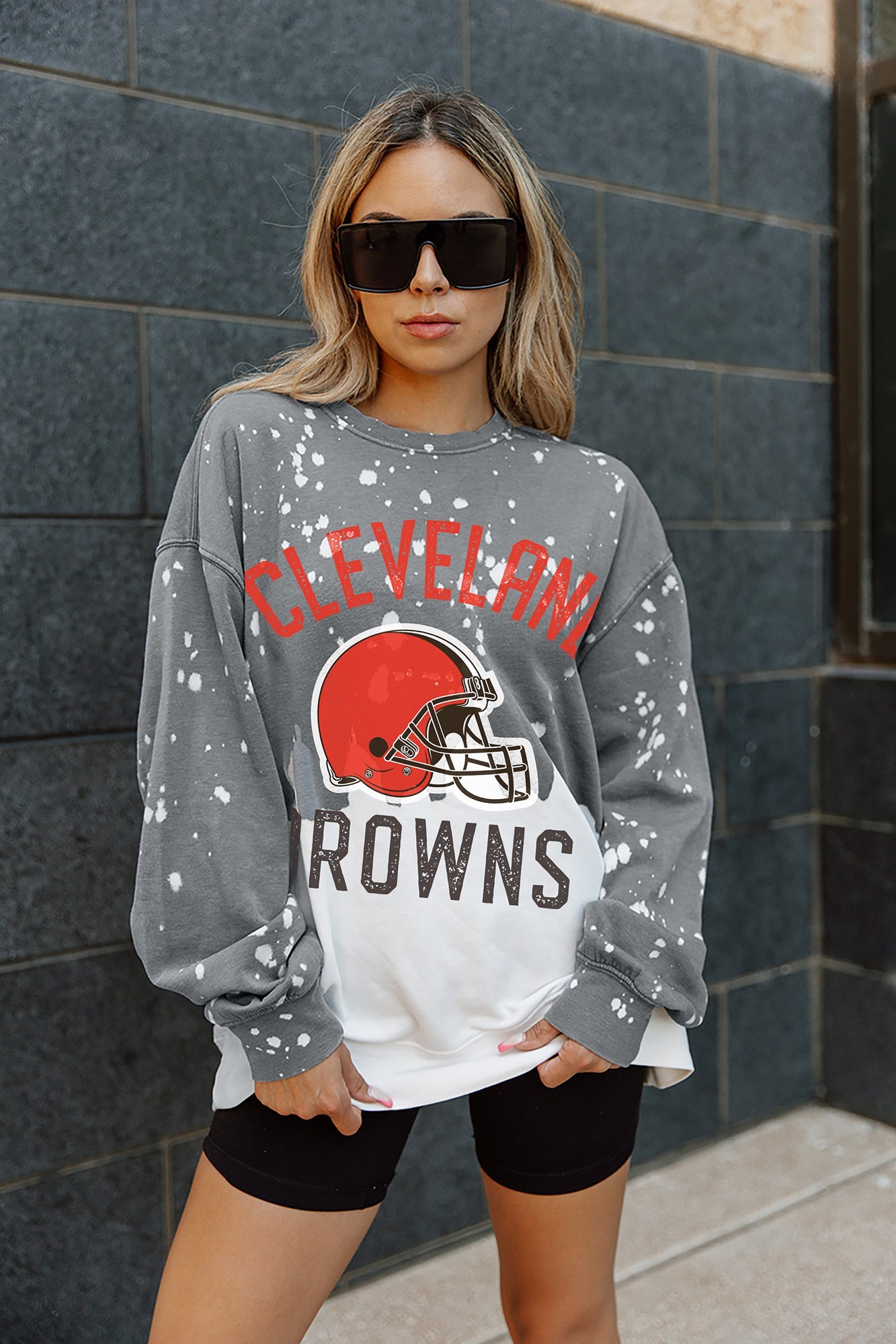 CLEVELAND BROWNS COIN TOSS LONG SLEEVE FRENCH TERRY CREWNECK PULLOVER
