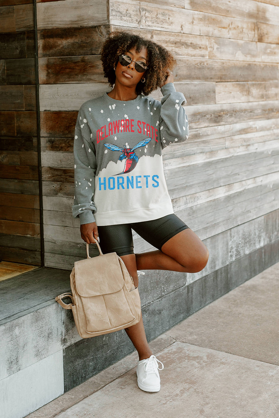 DELAWARE STATE HORNETS Upcycle And Vintage Faded Wash Pullover-