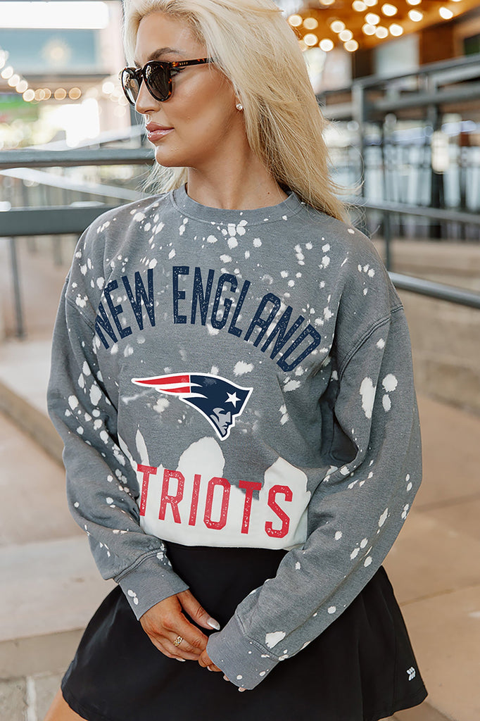 NEW ENGLAND PATRIOTS COIN TOSS LONG SLEEVE FRENCH TERRY CREWNECK PULLOVER