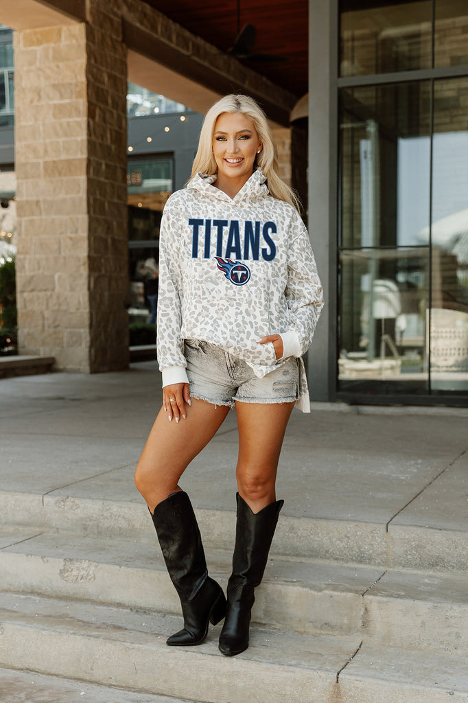 TENNESSEE TITANS SIDELINE HOODED LEOPARD FLEECE PULLOVER WITH FRONT POCKET AND SIDE-SLIT DETAIL