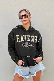 BALTIMORE RAVENS CATCH THE VIBE STUDDED DETAIL FLEECE FRONT POCKET HOODIE