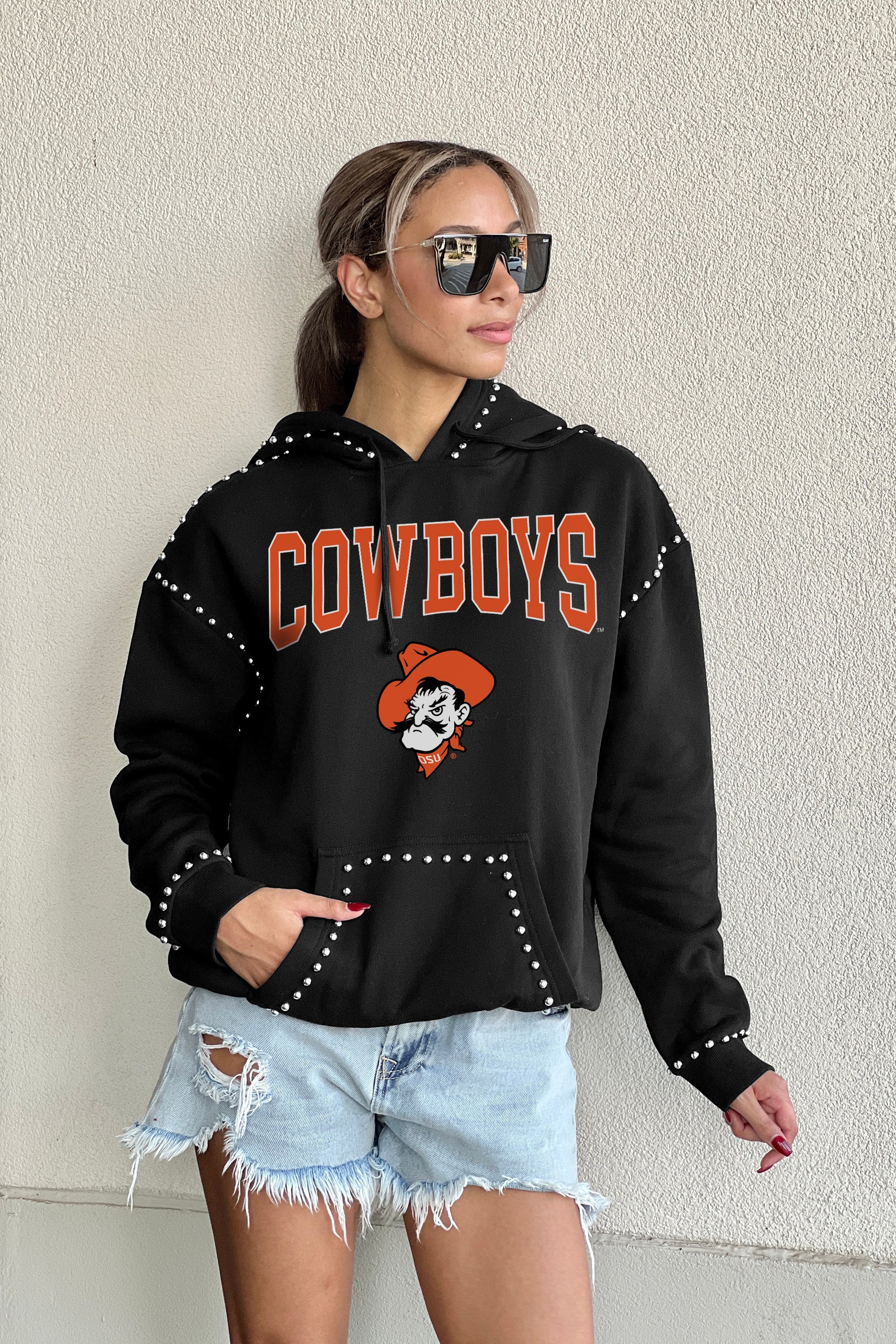 OKLAHOMA STATE COWBOYS BELLE OF THE BALL STUDDED DETAIL FLEECE FRONT POCKET HOODIE