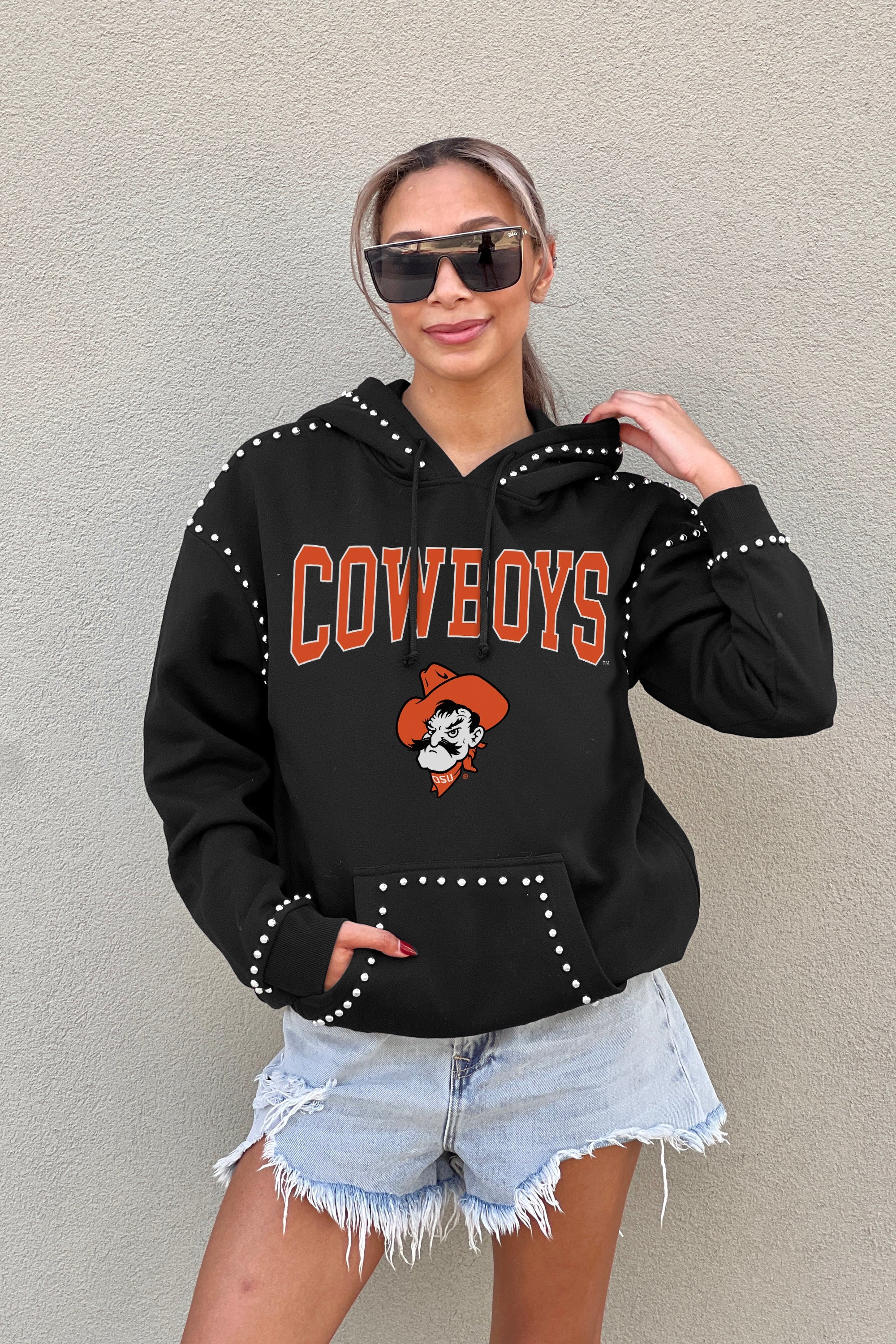 OKLAHOMA STATE COWBOYS BELLE OF THE BALL STUDDED DETAIL FLEECE FRONT POCKET HOODIE