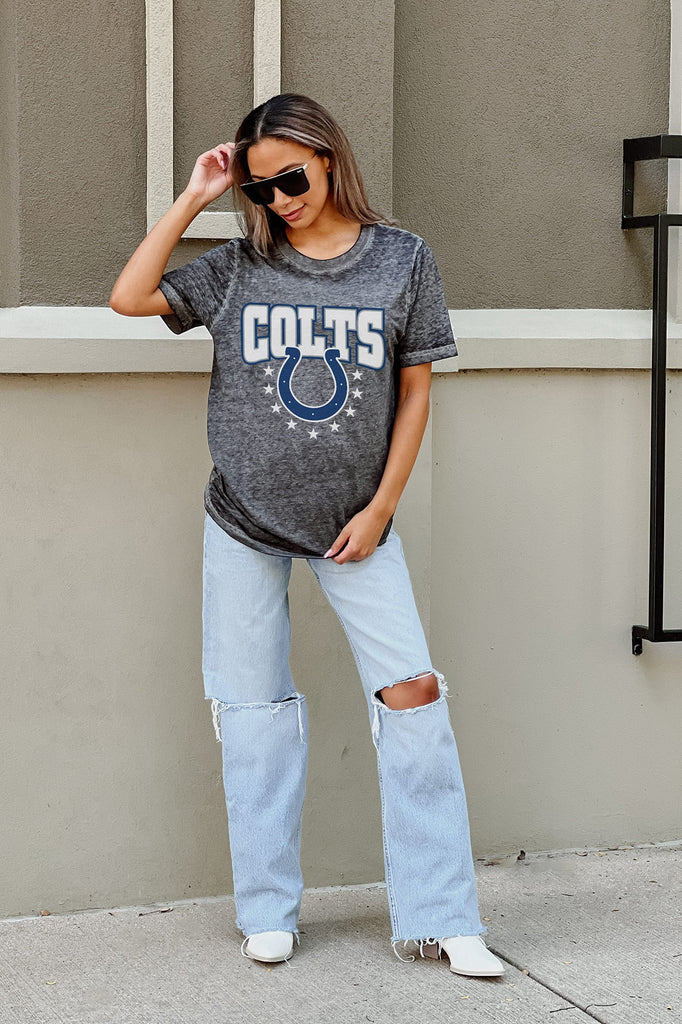 INDIANAPOLIS COLTS CAN'T CATCH ME ACID WASH BOYFRIEND TEE
