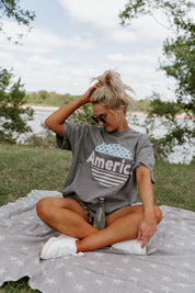 ONLY IN AMERICA VINTAGE BOYFRIEND TEE