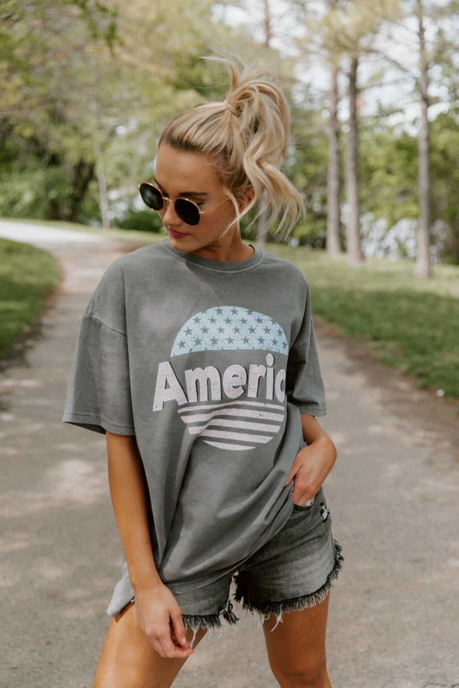 ONLY IN AMERICA VINTAGE BOYFRIEND TEE-PATRIOTIC GRAPHIC TEES