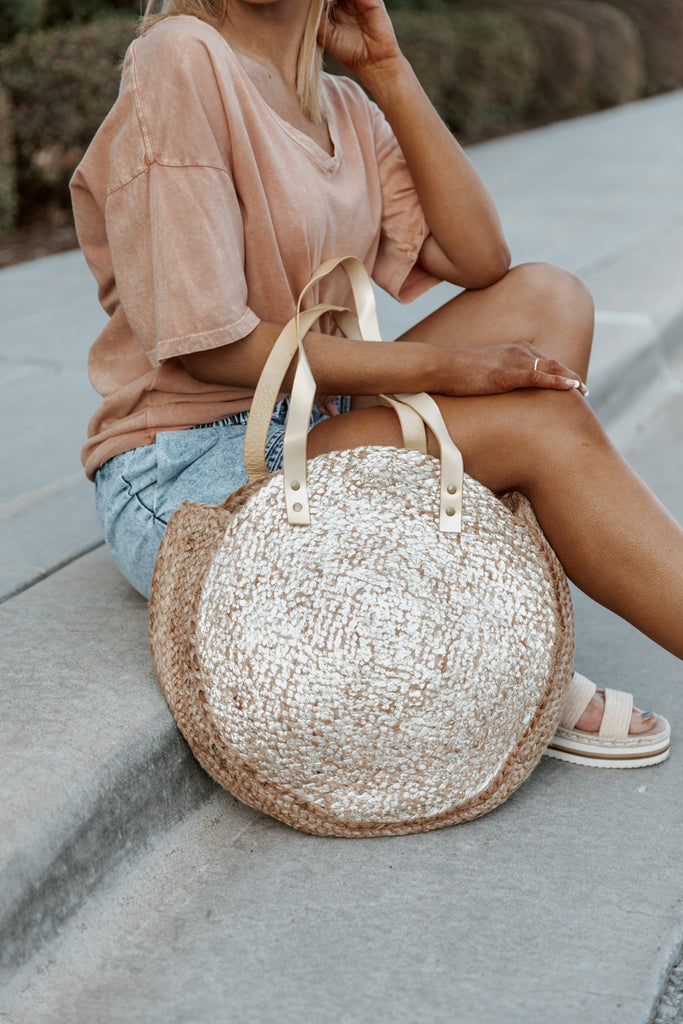 "HEADED OUT" GOLD STRAW BAG - Shop The Soho