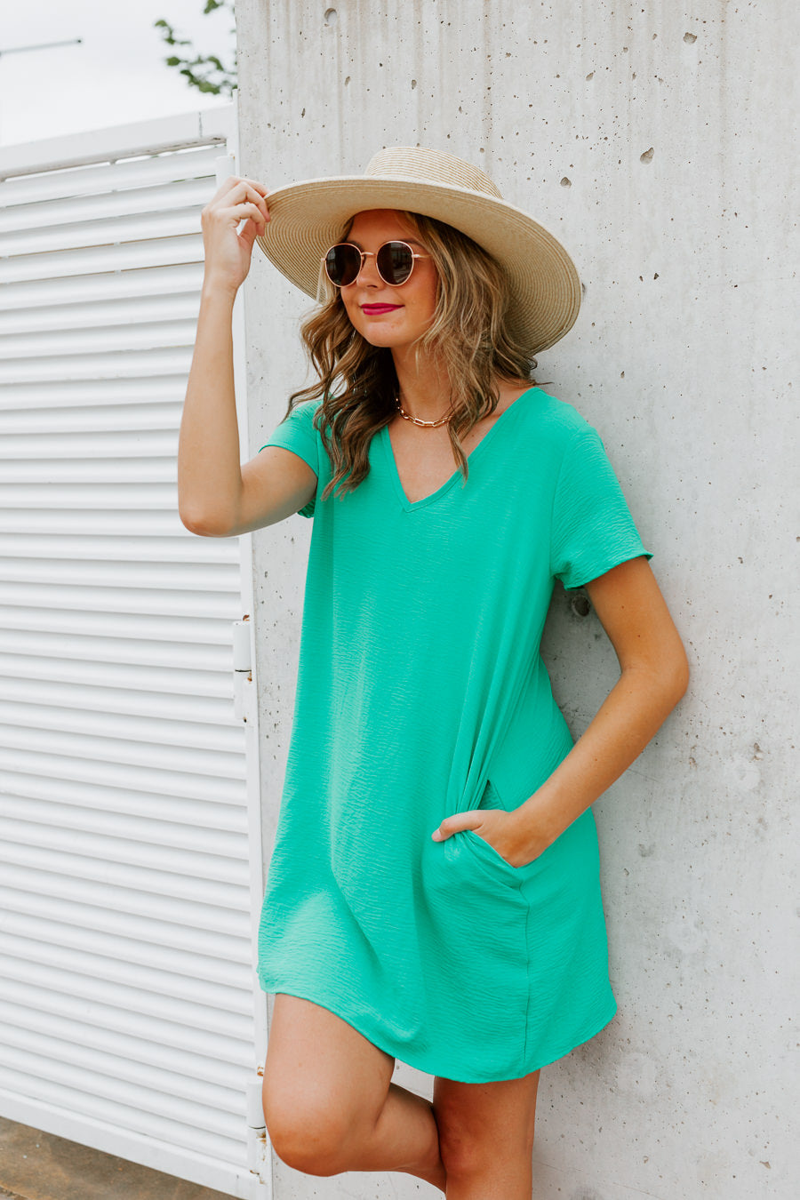FORCE OF FASHION V-NECK SHIFT DRESS IN MINT GREEN
